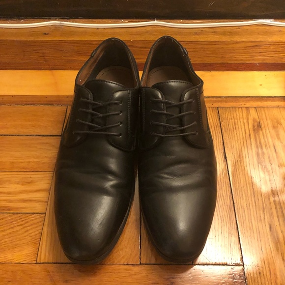 Men’s Black Dress Shoes - Picture 2 of 8